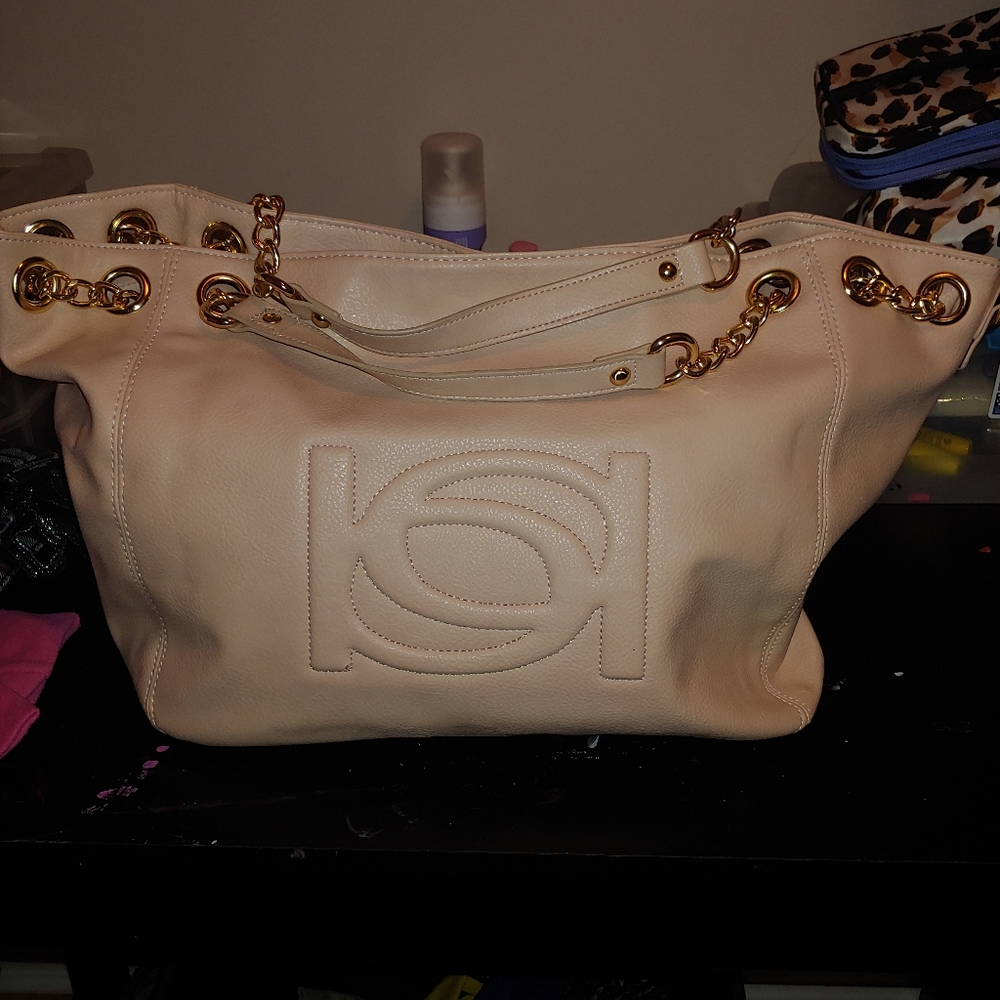 Bebe pocketbook